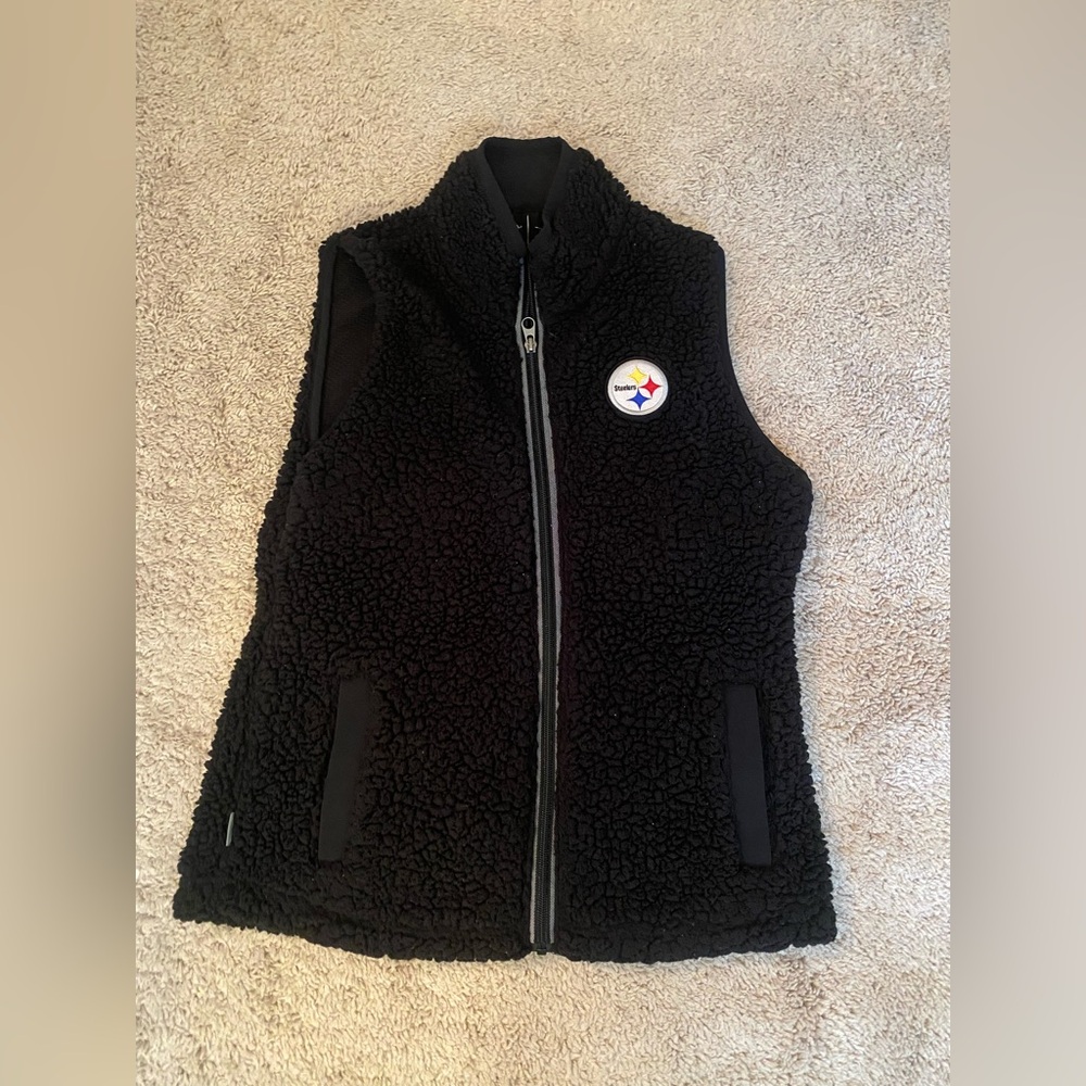 Women’s Medium Steelers Fuzzy Zip Up Vest